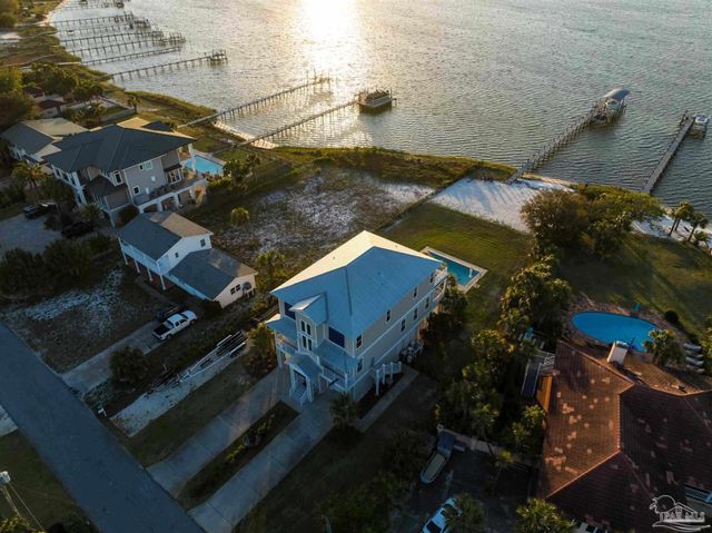 247 Sabine Dr, Pensacola Beach, FL 32561