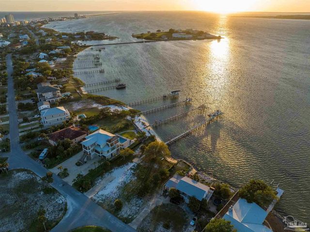 247 Sabine Dr, Pensacola Beach, FL 32561