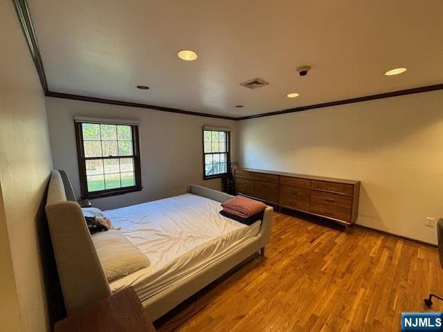 405 Pine Hill Road, Leonia, NJ 07605