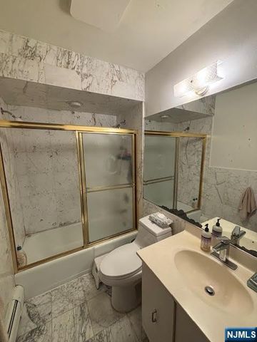 405 Pine Hill Road, Leonia, NJ 07605