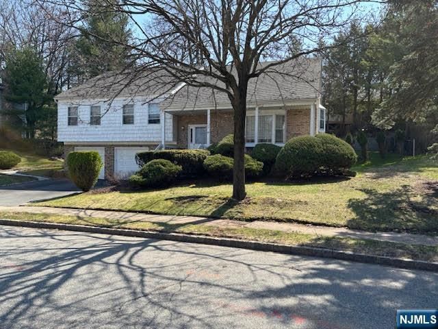 405 Pine Hill Road, Leonia, NJ 07605
