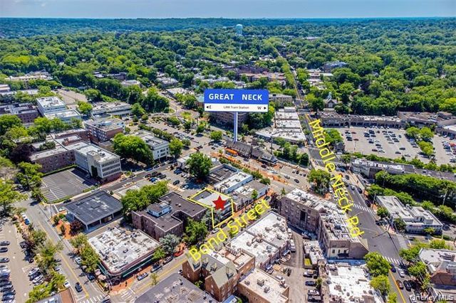 5 Bond Street 1, Great Neck, NY 11021