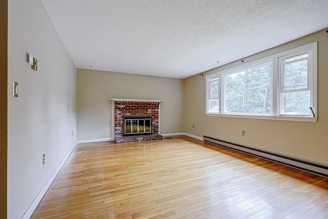 29 Northwood Drive, Merrimack, NH 03054