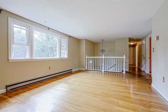 29 Northwood Drive, Merrimack, NH 03054