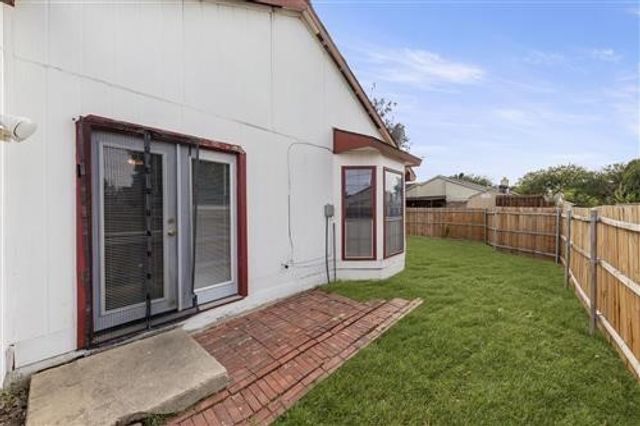 4626 Larner Street, The Colony, TX 75056