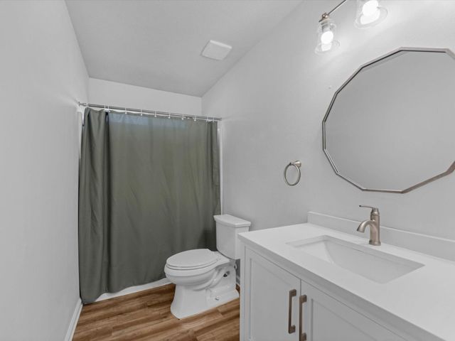 5826 W Harrow Drive, Houston, TX 77084