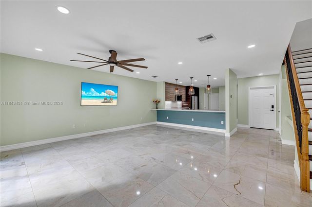 4424 Hidden Harbour Ter, Dania Beach, FL 33312
