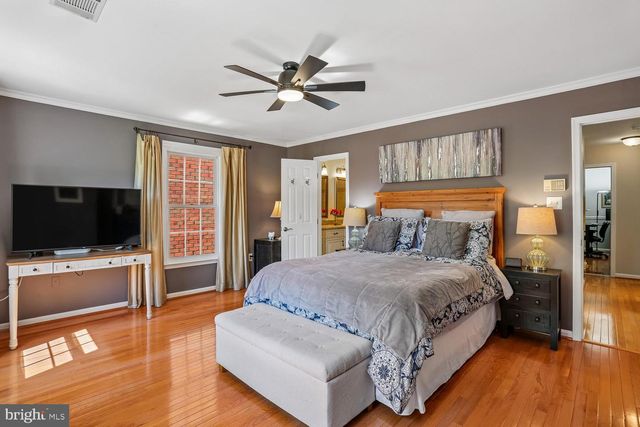 465 TSCHIFFELY SQUARE RD, Gaithersburg, MD 20878