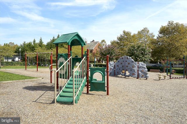 465 TSCHIFFELY SQUARE RD, Gaithersburg, MD 20878