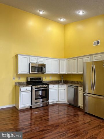 63 RACHEL CT, Franklin Park, NJ 08823