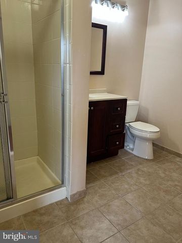 63 RACHEL CT, Franklin Park, NJ 08823