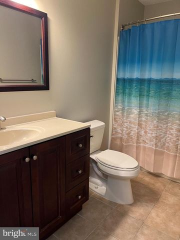 63 RACHEL CT, Franklin Park, NJ 08823