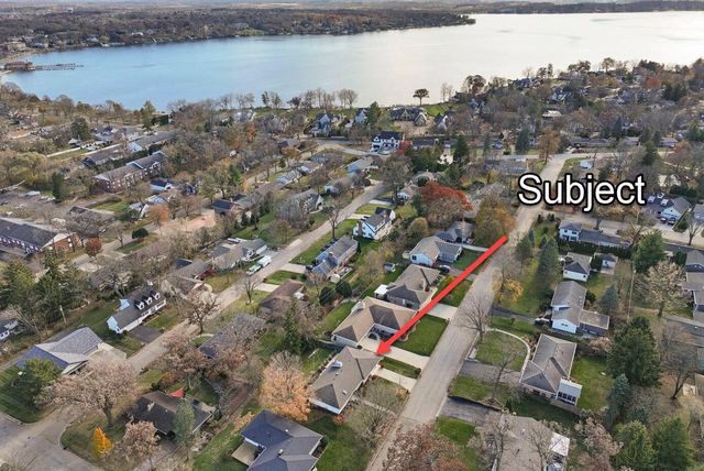 323 Ridge ROAD, Lake Geneva, WI 53147