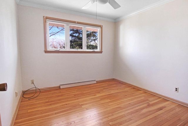 323 Ridge ROAD, Lake Geneva, WI 53147