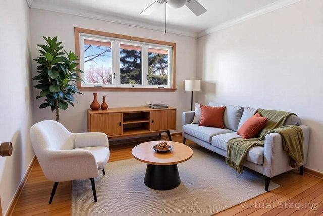 323 Ridge ROAD, Lake Geneva, WI 53147