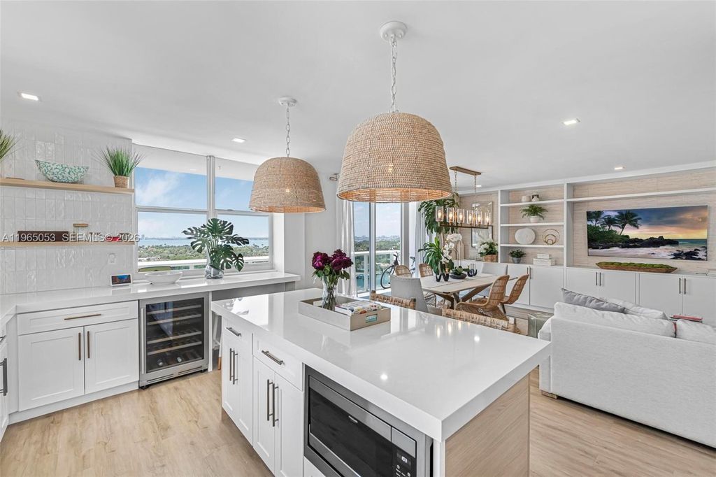 5001 Collins Ave 16A, Miami Beach, FL 33140