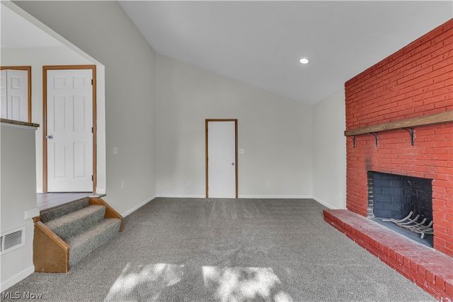 2540 Charney Road, University Heights, OH 44118