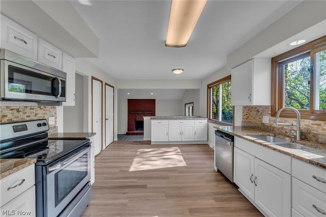 2540 Charney Road, University Heights, OH 44118