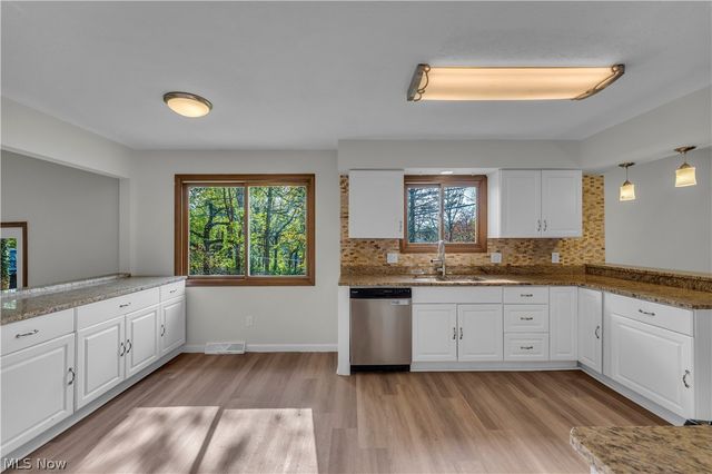 2540 Charney Road, University Heights, OH 44118