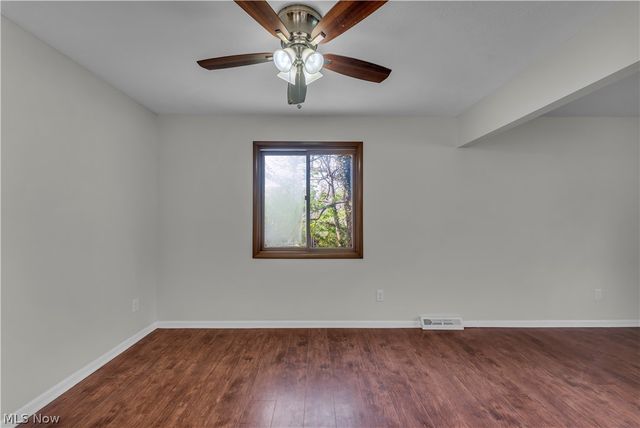 2540 Charney Road, University Heights, OH 44118