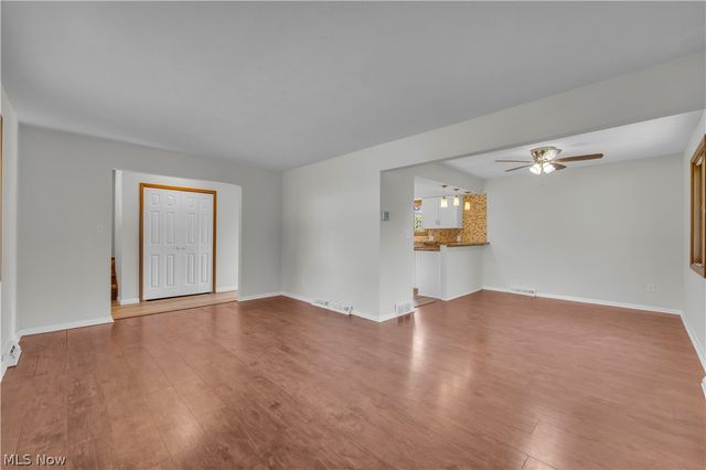 2540 Charney Road, University Heights, OH 44118