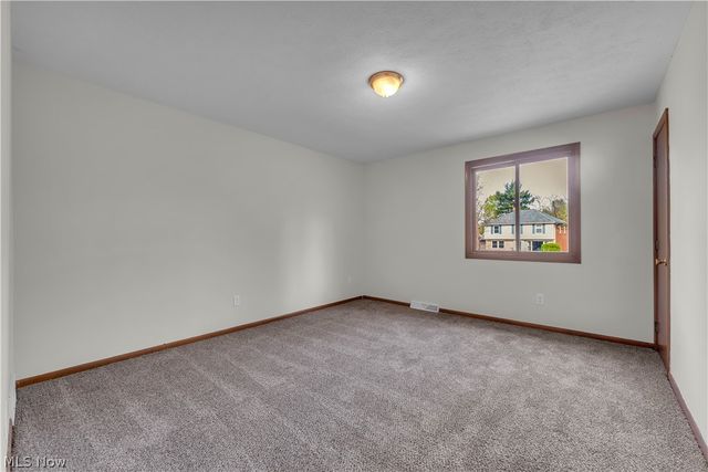 2540 Charney Road, University Heights, OH 44118