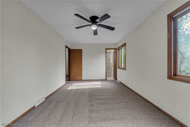 2540 Charney Road, University Heights, OH 44118