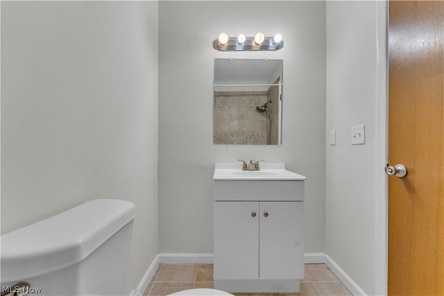 2540 Charney Road, University Heights, OH 44118