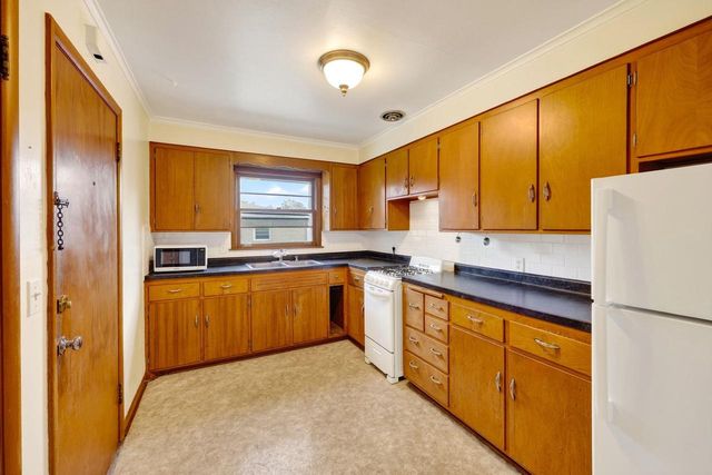 914 High Street, Madison, WI 53715