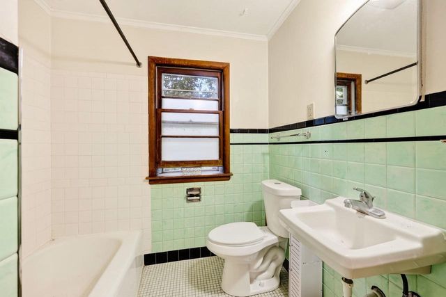 914 High Street, Madison, WI 53715