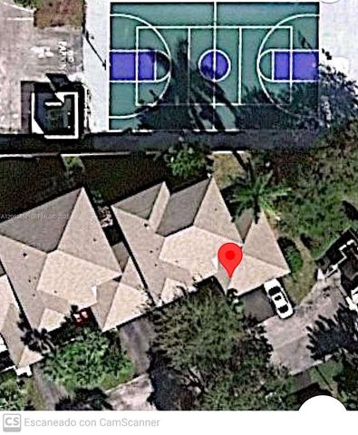 1821 NE 40th Court 302, Pompano Beach, FL 33064