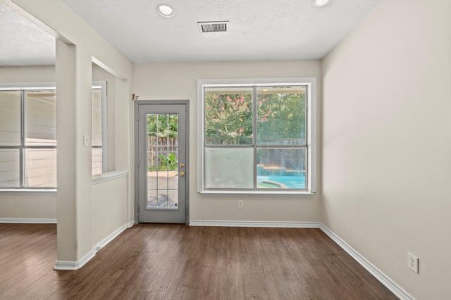 54 Wrens Song Place, The Woodlands, TX 77382