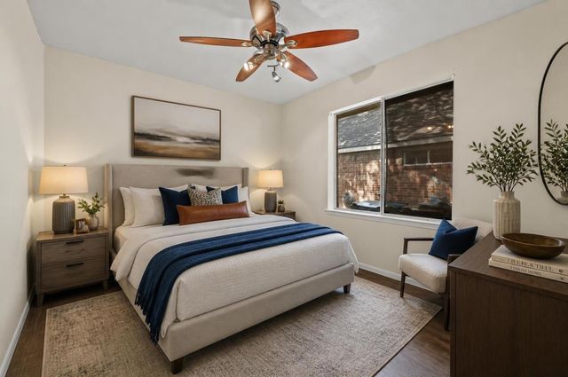 54 Wrens Song Place, The Woodlands, TX 77382