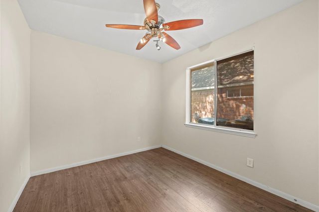 54 Wrens Song Place, The Woodlands, TX 77382