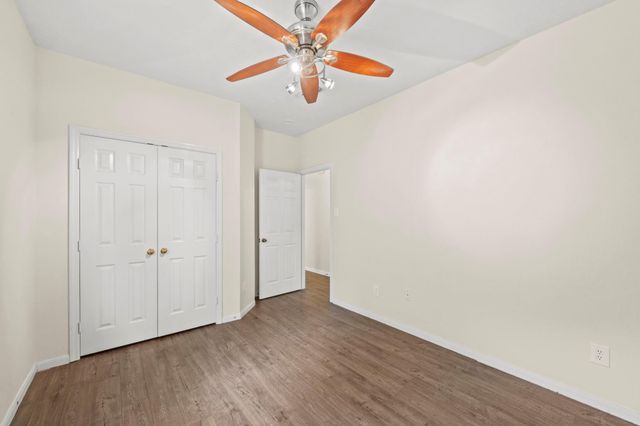 54 Wrens Song Place, The Woodlands, TX 77382