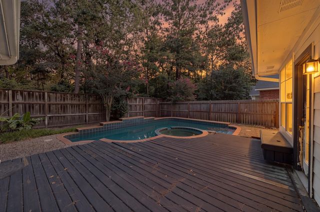 54 Wrens Song Place, The Woodlands, TX 77382