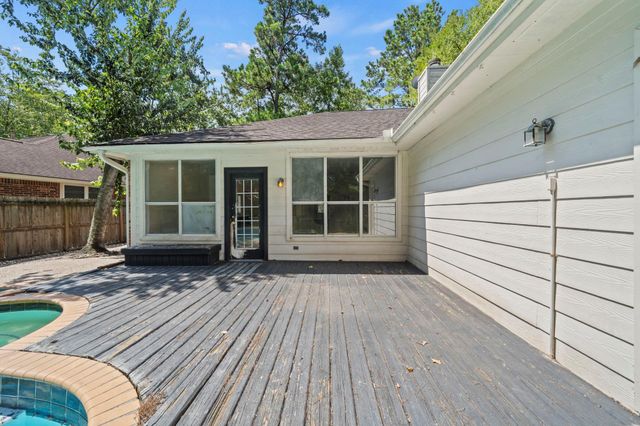 54 Wrens Song Place, The Woodlands, TX 77382