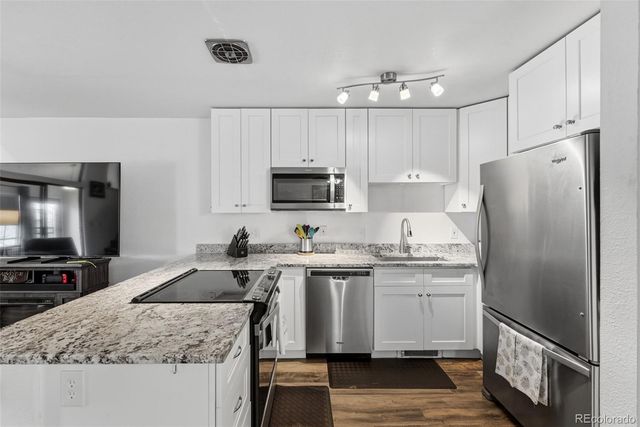 2245 W Vassar Avenue, Englewood, CO 80110