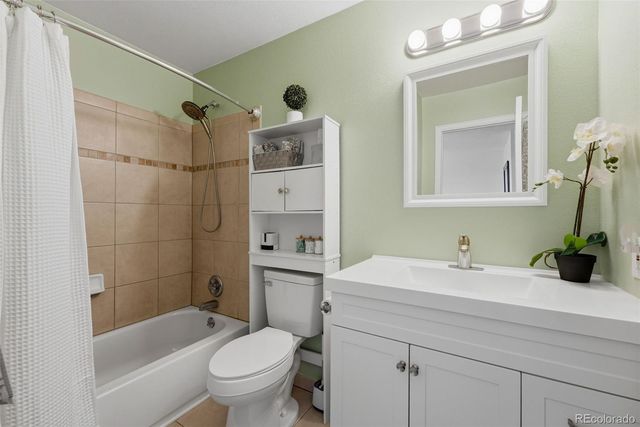 2245 W Vassar Avenue, Englewood, CO 80110