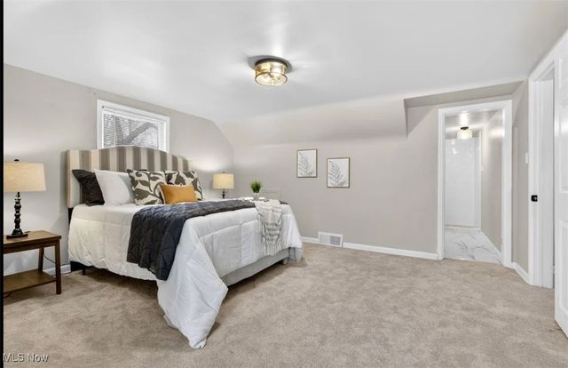 627 Greenwood Avenue, Akron, OH 44320