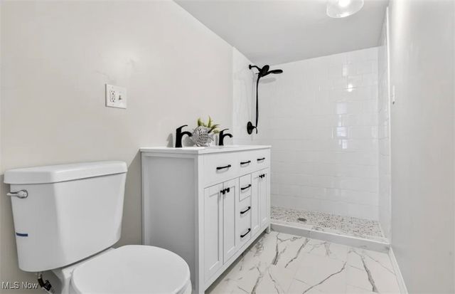 627 Greenwood Avenue, Akron, OH 44320