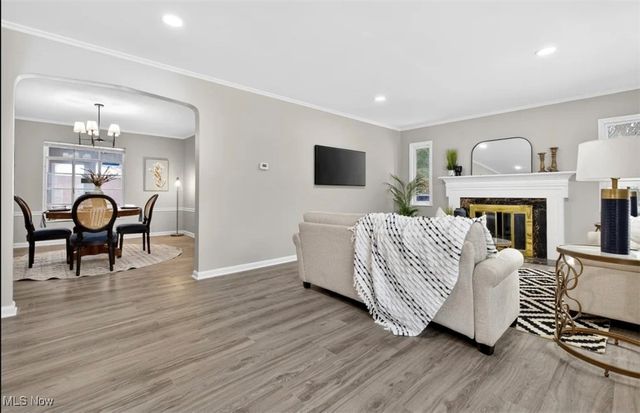 627 Greenwood Avenue, Akron, OH 44320