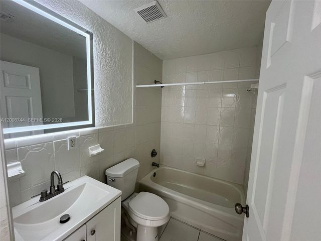 15741 NW 40th Court B, Miami Gardens, FL 33054