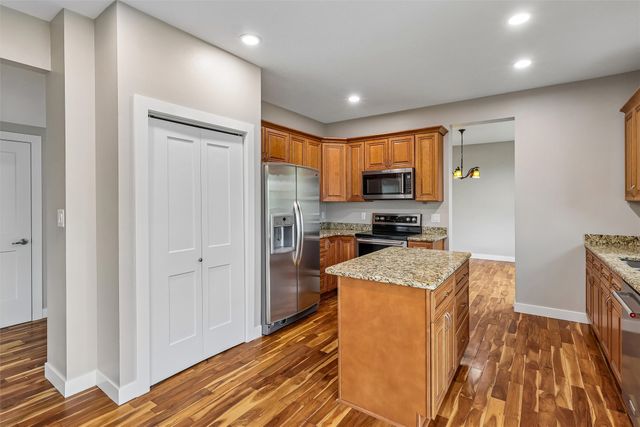 7802 Boulder Drive, West Des Moines, IA 50266