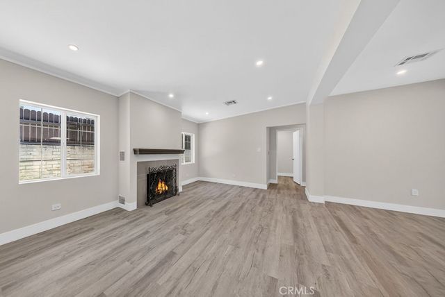 10227 Mcvine, Sunland, CA 91040