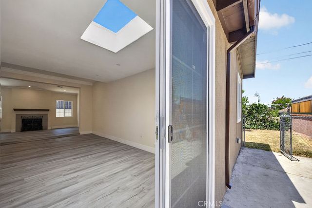 10227 Mcvine, Sunland, CA 91040