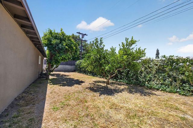 10227 Mcvine, Sunland, CA 91040
