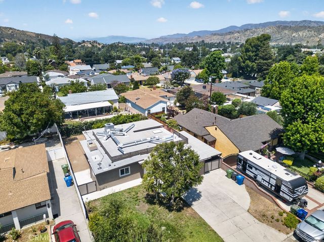 10227 Mcvine, Sunland, CA 91040