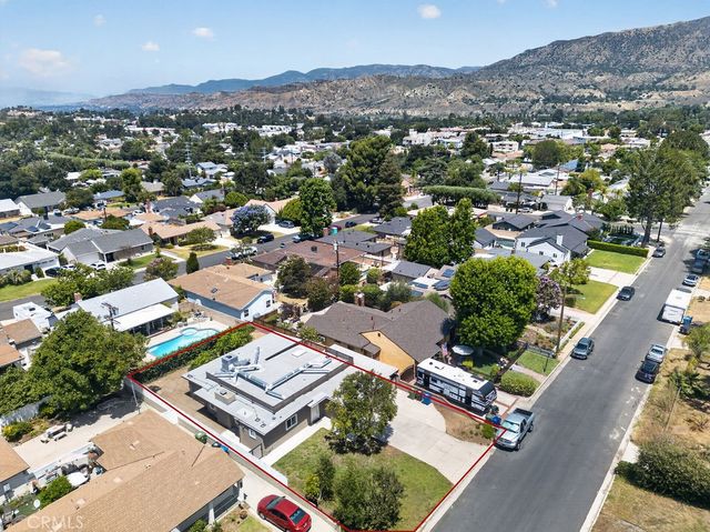 10227 Mcvine, Sunland, CA 91040