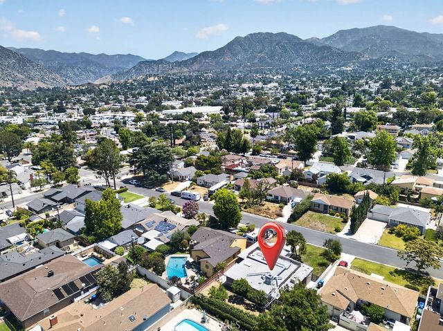 10227 Mcvine, Sunland, CA 91040